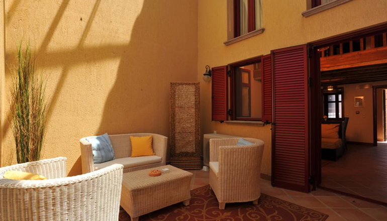 4* The Varos Residences
