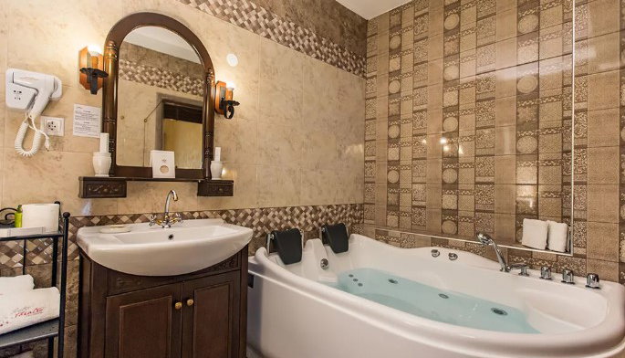 4* Theatro Hotel Odysseon - Καλαμπάκα