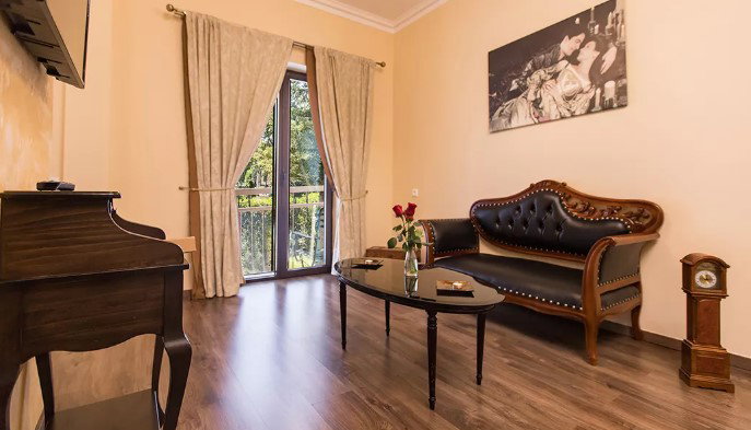 4* Theatro Hotel Odysseon - Καλαμπάκα