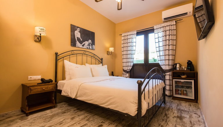 4* Theatro Hotel Odysseon - Καλαμπάκα