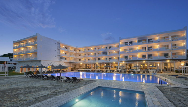 4* Tinos Beach Hotel