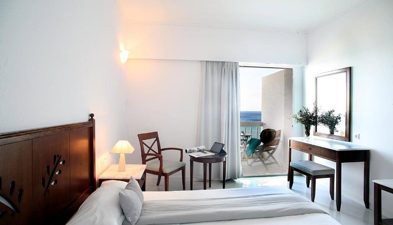 4* Tinos Beach Hotel