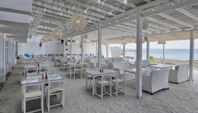4* Tinos Beach Hotel