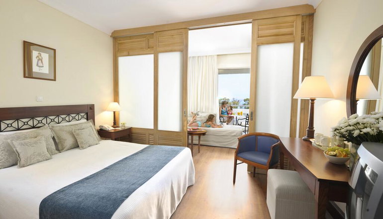 4* Louis Kerkyra Blue