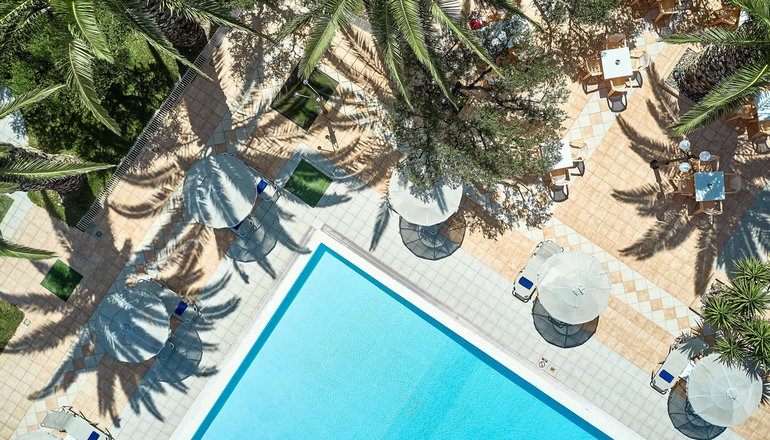 4* Tylissos Beach