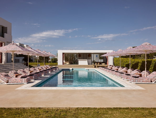 4* Tzanis Resort - Μώλος, Σκύρος