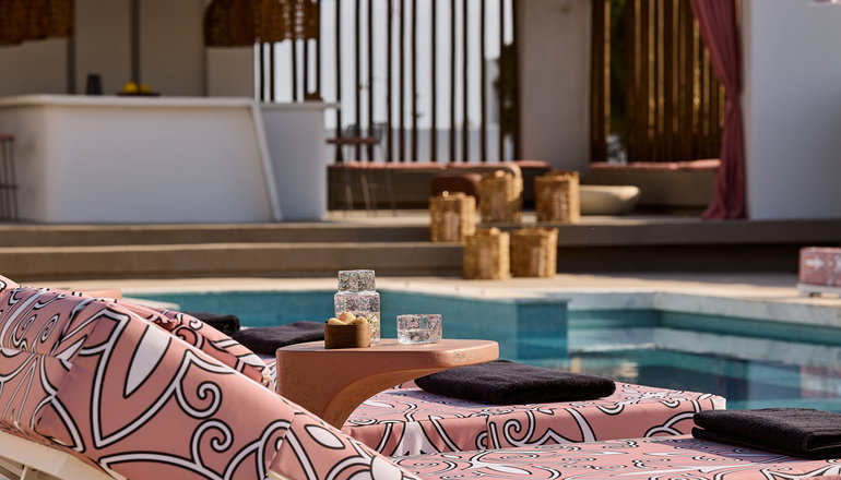 4* Tzanis Resort - Μώλος, Σκύρος