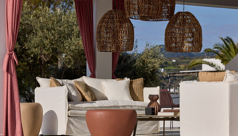 4* Tzanis Resort - Μώλος, Σκύρος