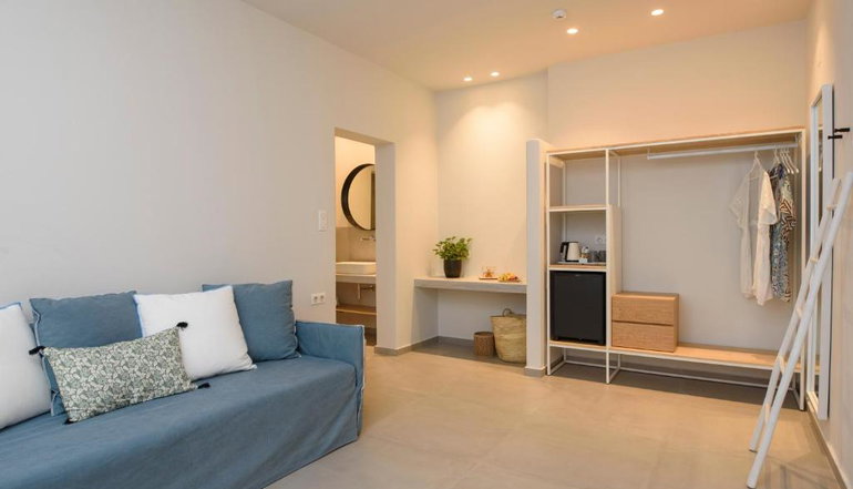 4* Vigla Hotel