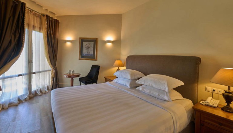 4* Xenia Palace Portaria