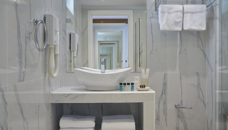 4* Xenia Poros Image - Πόρος