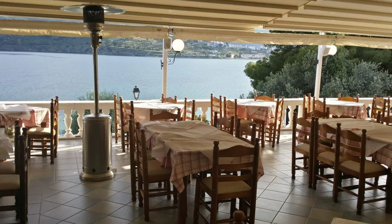 4* Nea Aegli Resort