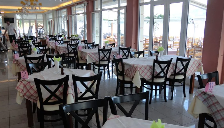 4* Nea Aegli Resort