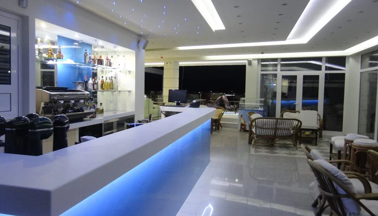 4* Nea Aegli Resort
