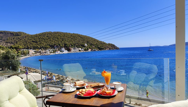 4* Nea Aegli Resort
