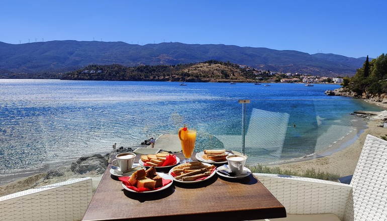 4* Nea Aegli Resort