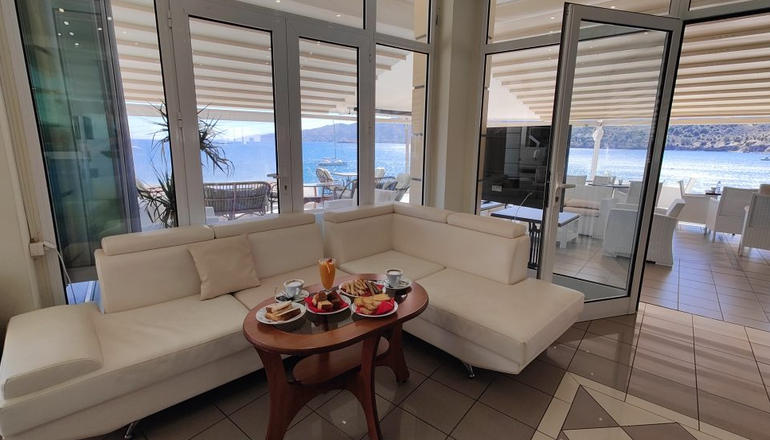 4* Nea Aegli Resort