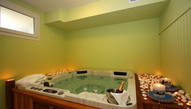 4*Aegean Palace