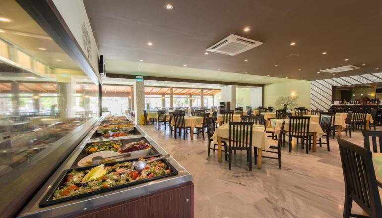 Delfinia Hotel