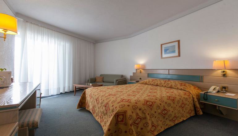 4* Pallini Beach Hotel