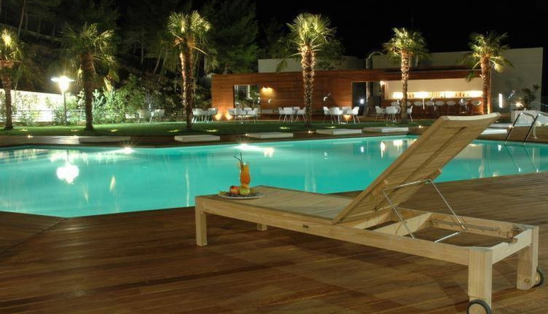 5* 1000 Colors Hotel