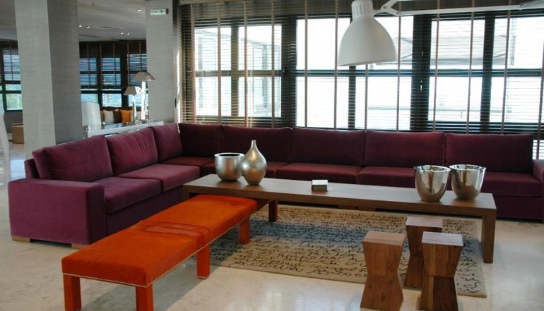 5* 1000 Colors Hotel