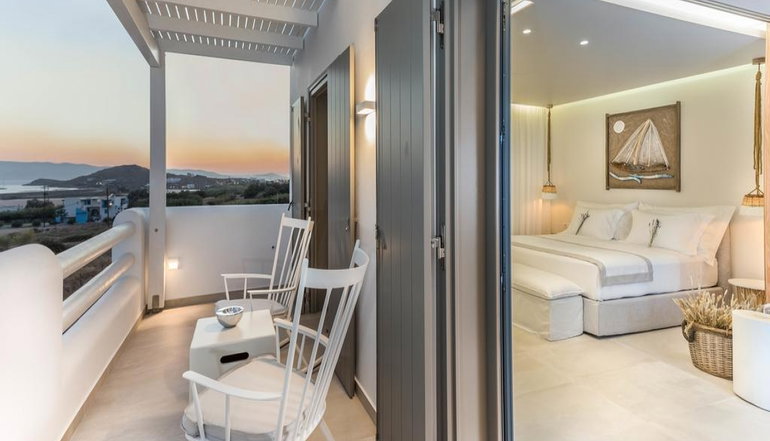 5* 18 Grapes Hotel