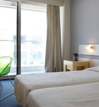 Dorian Inn Hotel