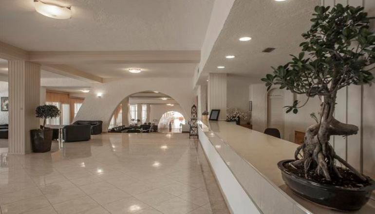 4* Eden Beach Resort Hotel
