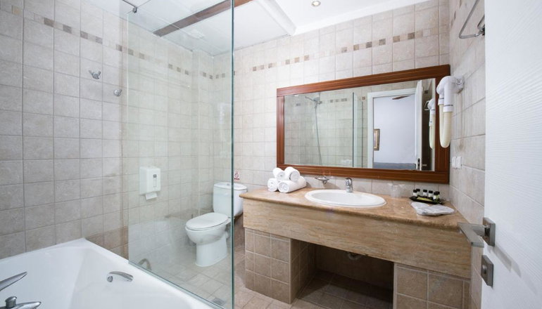 5* Alexandros Palace Hotel & Suites