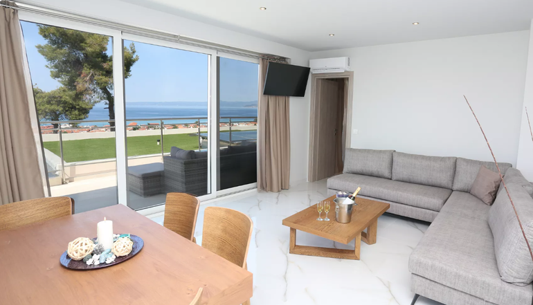 5* Alia Palace