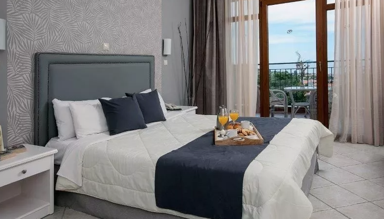5* Alia Palace