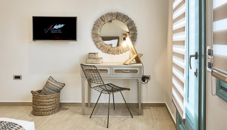 Almyriki Beach Villa - Μονόλιθος, Σαντορίνη