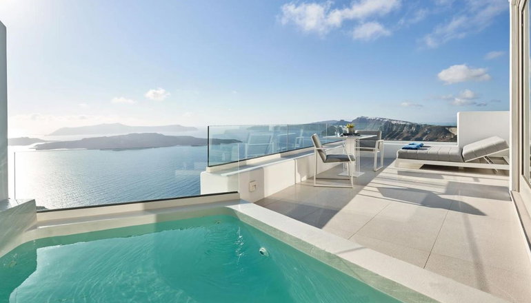 5* Alti Suites Santorini