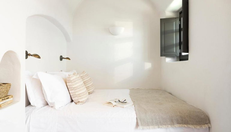 4* Armenaki