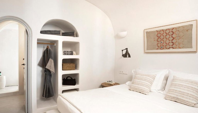 4* Armenaki