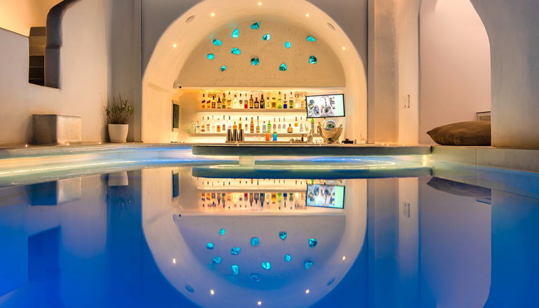 5* Athina Luxury Suites