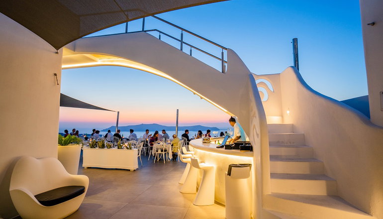5* Athina Luxury Suites