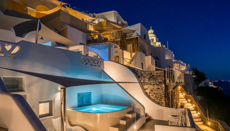 5* Athina Luxury Suites