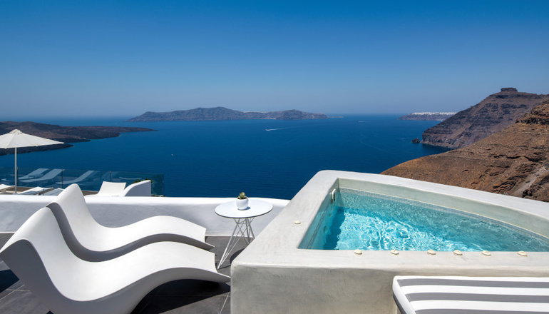 5* Athina Luxury Suites