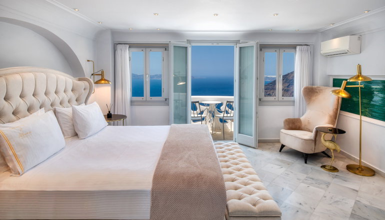 5* Athina Luxury Suites