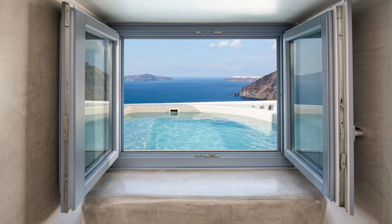 5* Athina Luxury Suites