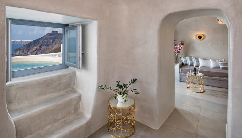 5* Athina Luxury Suites