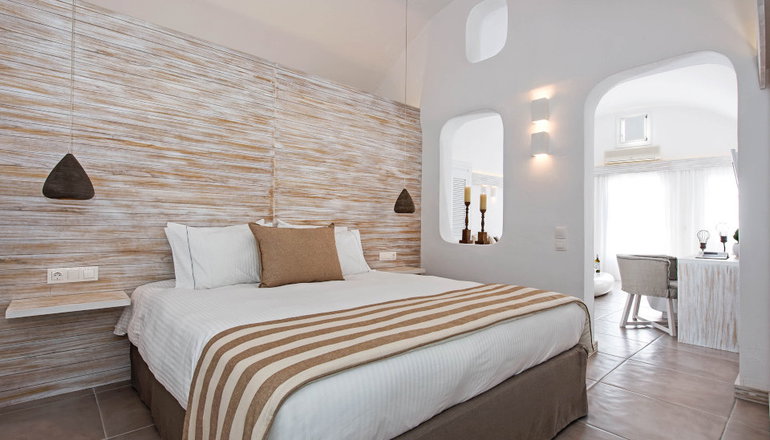 5* Athina Luxury Suites