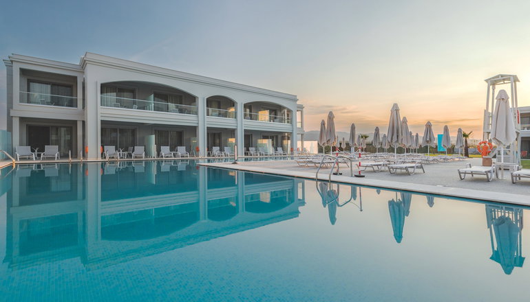5* Blue Lagoon Queen - Καλύβες Πολυγύρου, Χαλκιδική