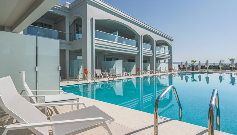 5* Blue Lagoon Queen - Καλύβες Πολυγύρου, Χαλκιδική