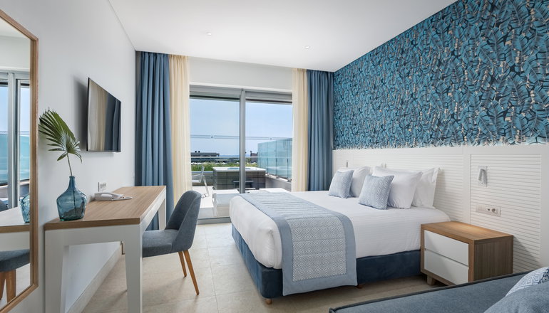 5* Blue Lagoon Queen - Καλύβες Πολυγύρου, Χαλκιδική
