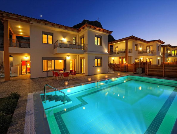 Danae's Luxury Villas