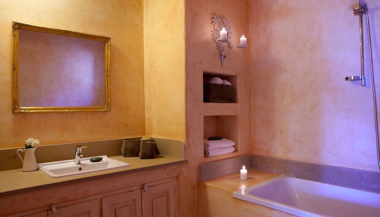 Diles & Rinies Villas
