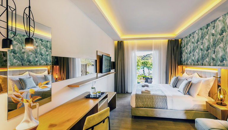 5* Dolce by Wyndham Athens Attica Riviera